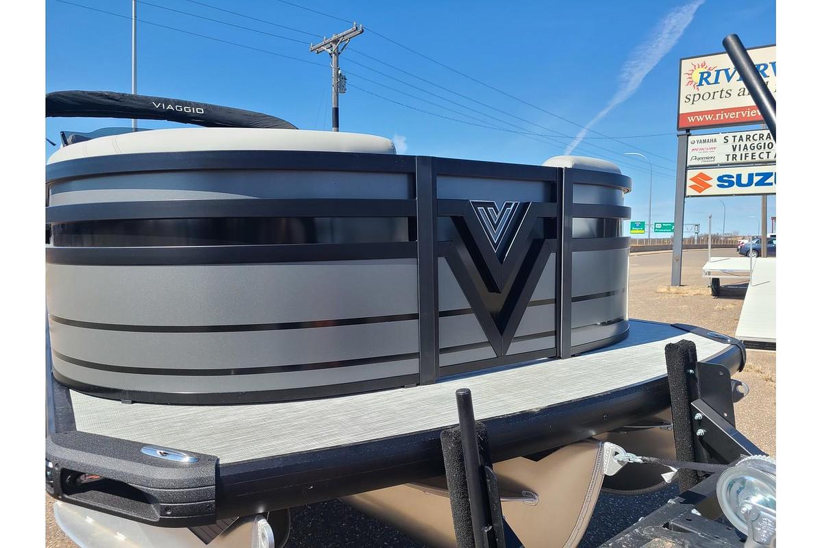 2025 Viaggio Lago Z22Q Tritoon W/ 150HP Suzuki Motor & Yacht Club Deluxe Bunk Trailer