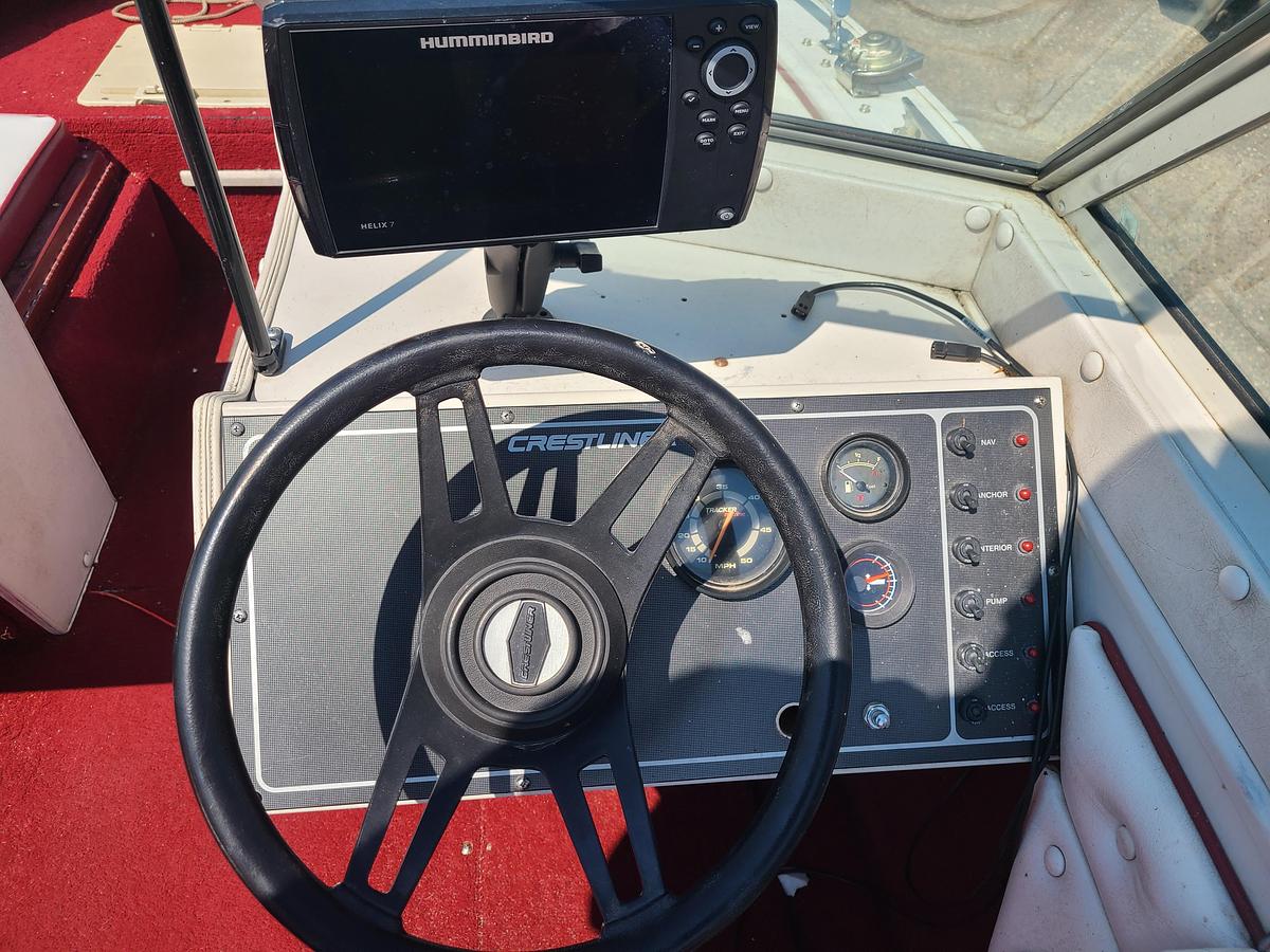Used 1990 Crestliner 1600 W/ A 90HP Johnson Motor & Trailer