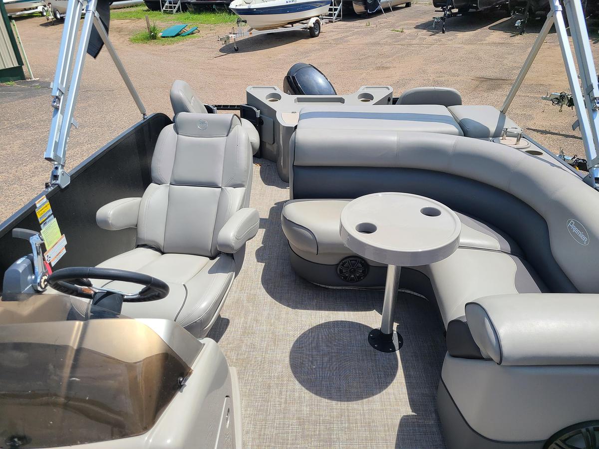 Used 2015 Premier 221 Gemini With A 115HP Evinrude ETEC Motor