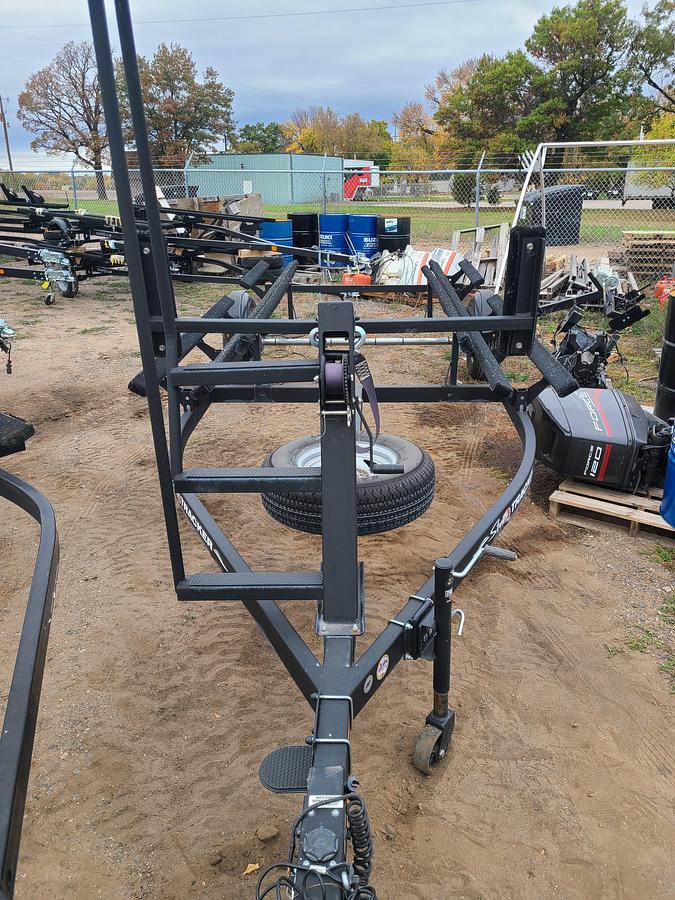 Used 2023 Tracker 16-19' Single Axle Bunk Trailer
