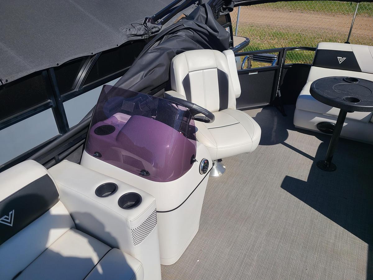 Used 2021 Viaggio Del Mar 16C W/ Minn Kota E-Drive