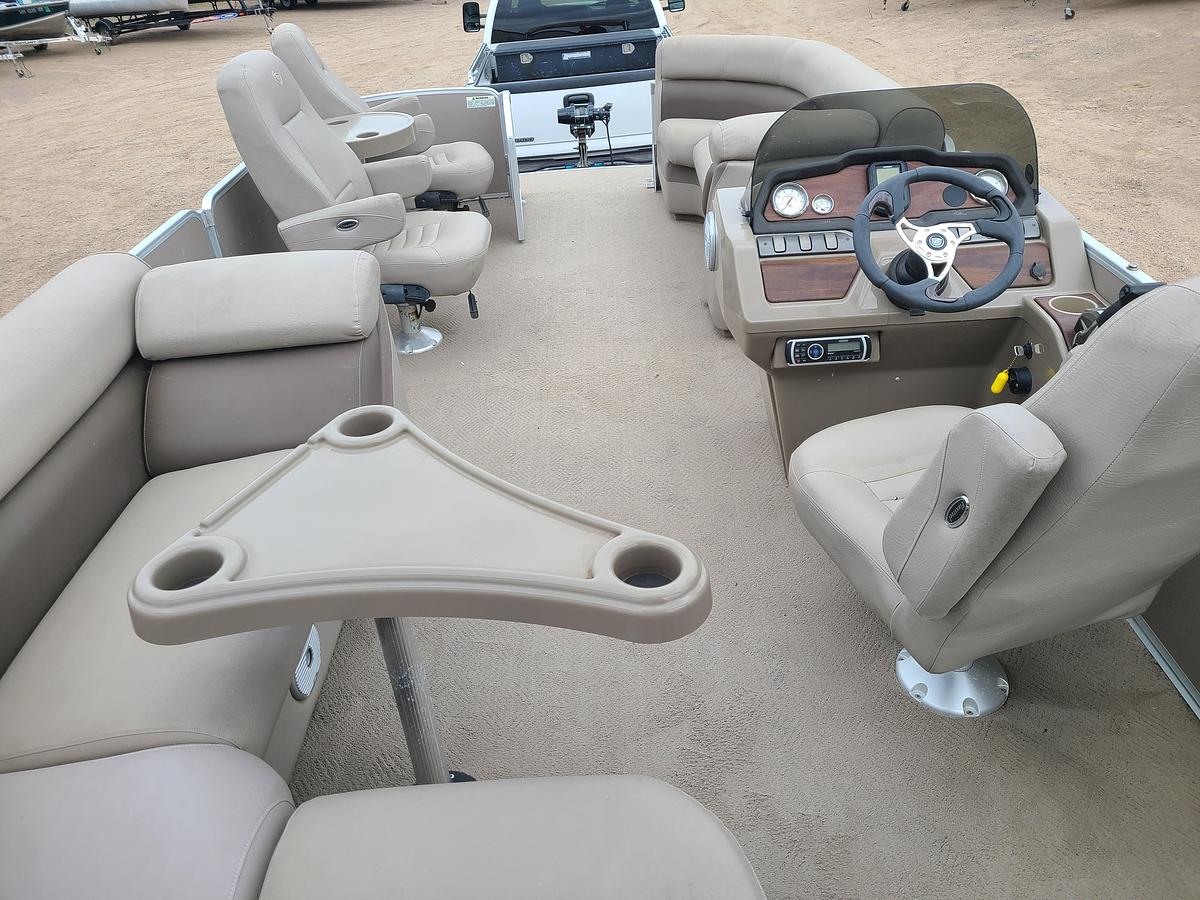 Used 2013 Premier 220 Sunsation W/ 60HP Mercury