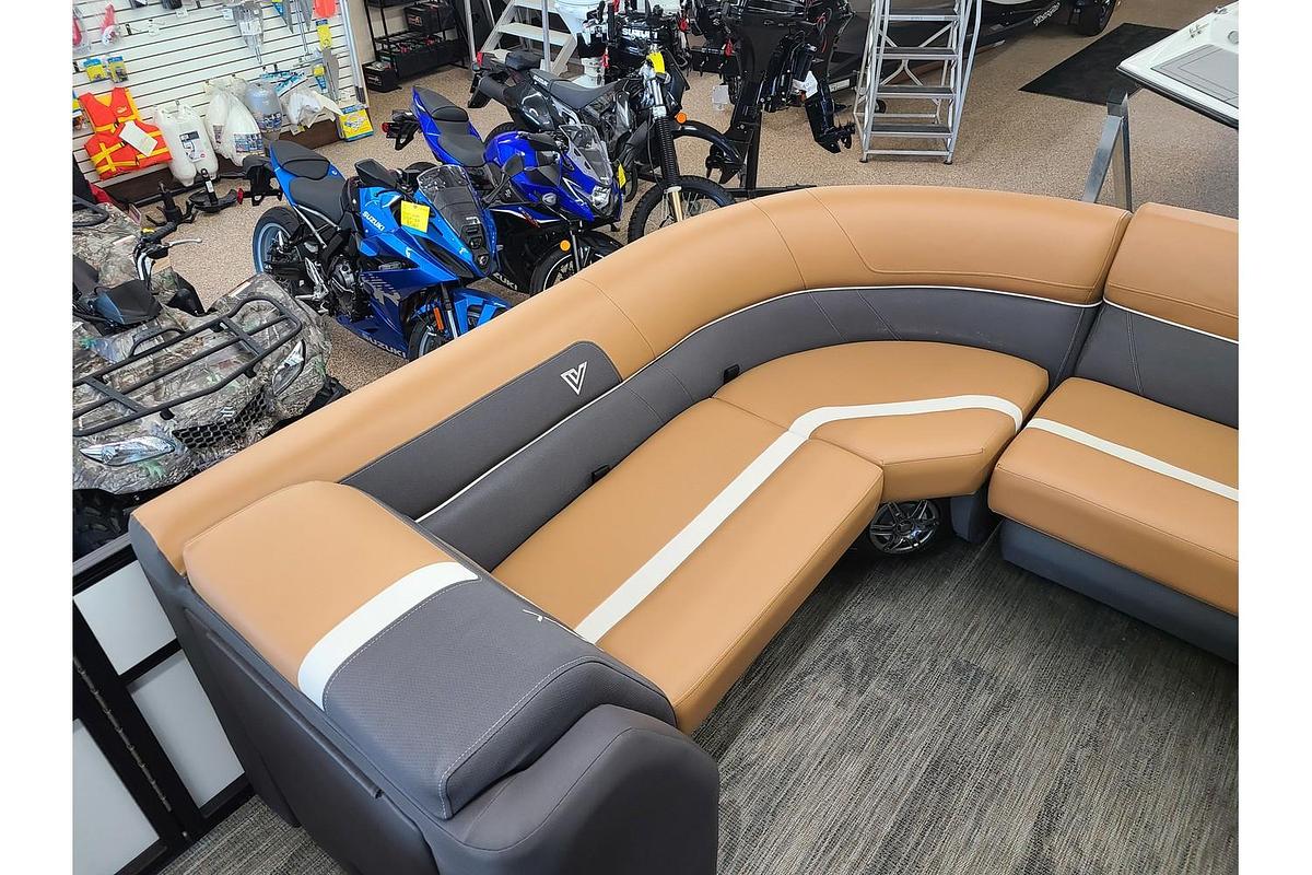 2025 Viaggio Lago X22Q W/ Suzuki 115HP Stealth Motor