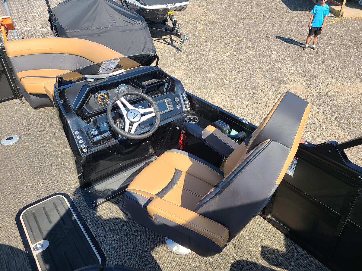 2026 Viaggio Lago X22Q Tritoon With A 200HP Suzuki Stealth Motor