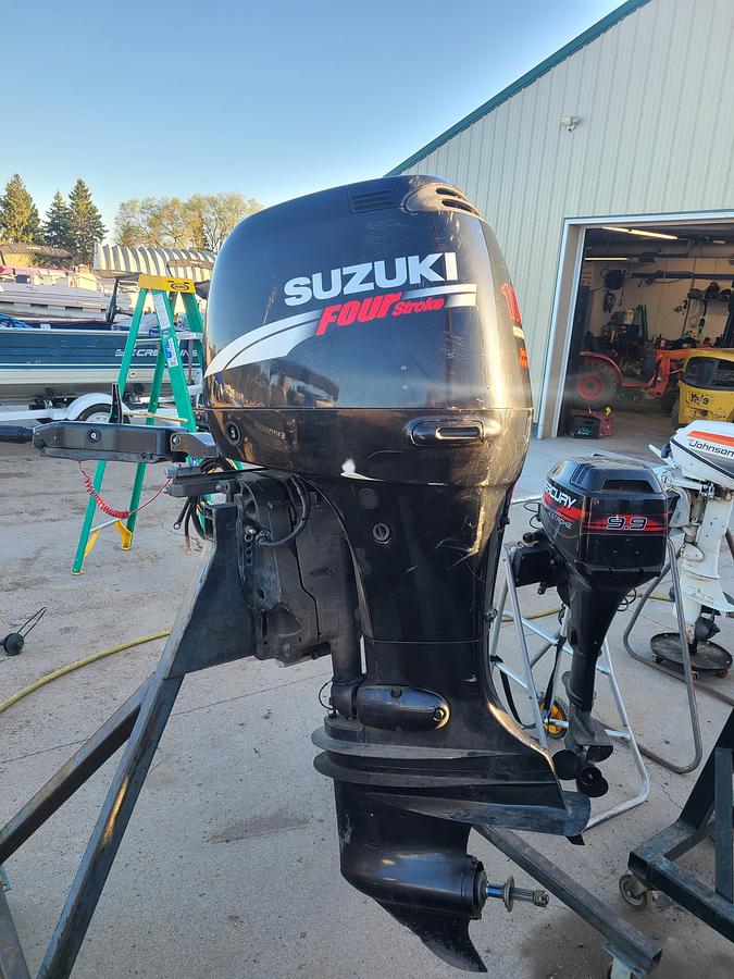Used 2002 Suzuki Marine 115HP 4-Stroke Tiller