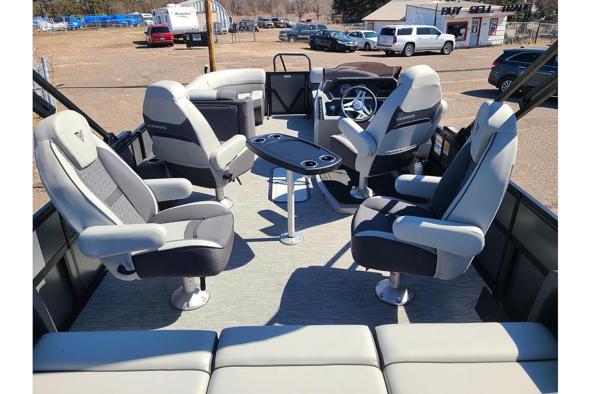 2025 Viaggio Lago Z22Q Tritoon W/ 150HP Suzuki Motor & Yacht Club Deluxe Bunk Trailer