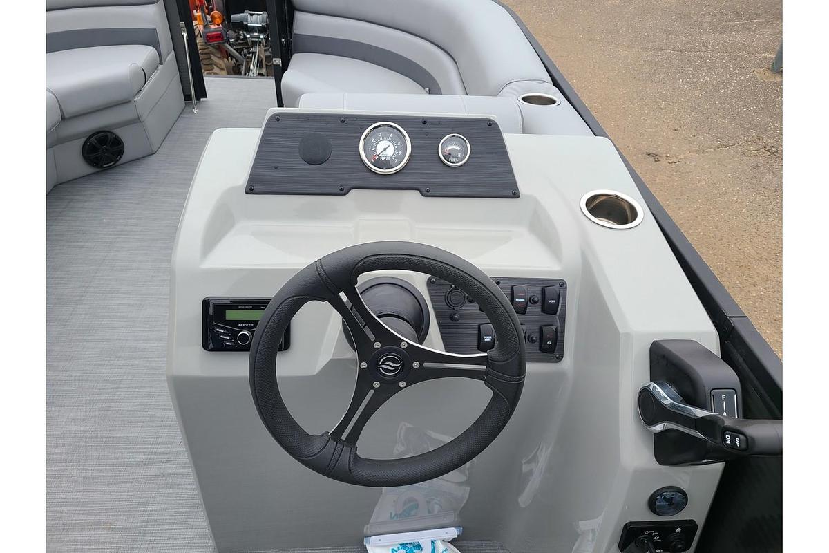 2024 Flagship Endurance 22CU With A 115HP Suzuki Motor
