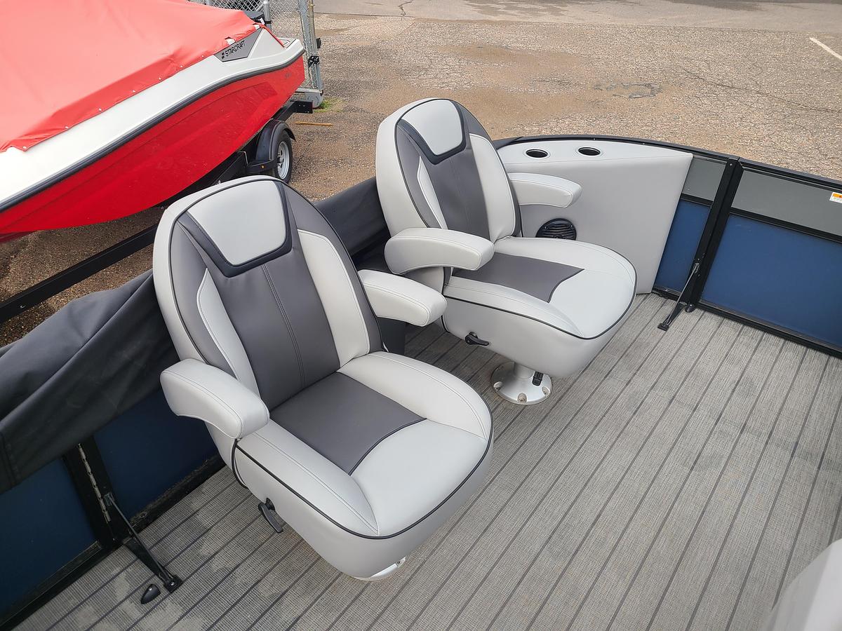 Used 2022 Viaggio Lago 22E With A 115HP Suzuki Motor