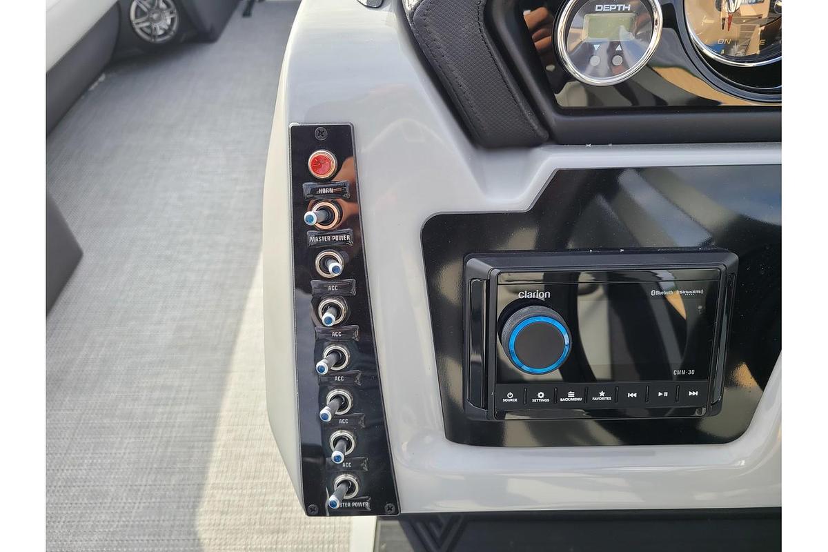 2025 Viaggio Lago X22U With A 115HP Suzuki Motor