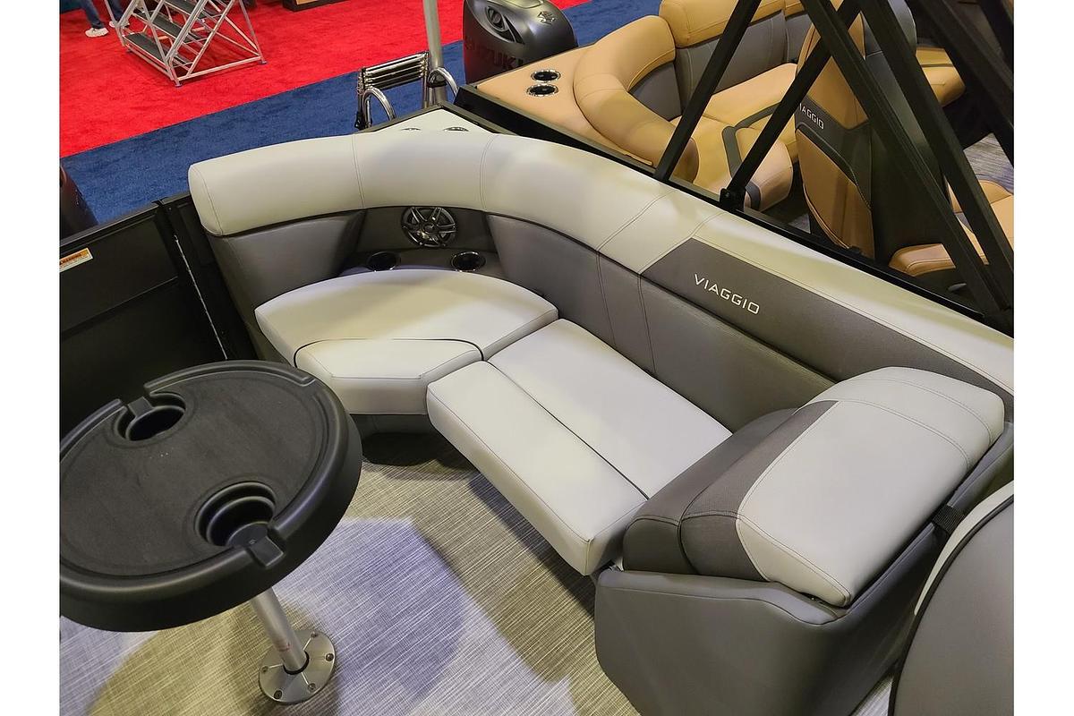 2026 Viaggio Lago V22U