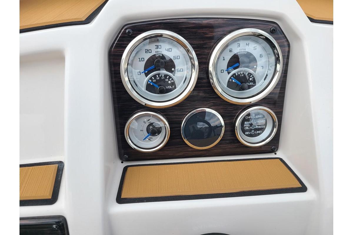2025 Starcraft SVX 191 Deck Boat W/ A 150HP Suzuki & Trailer