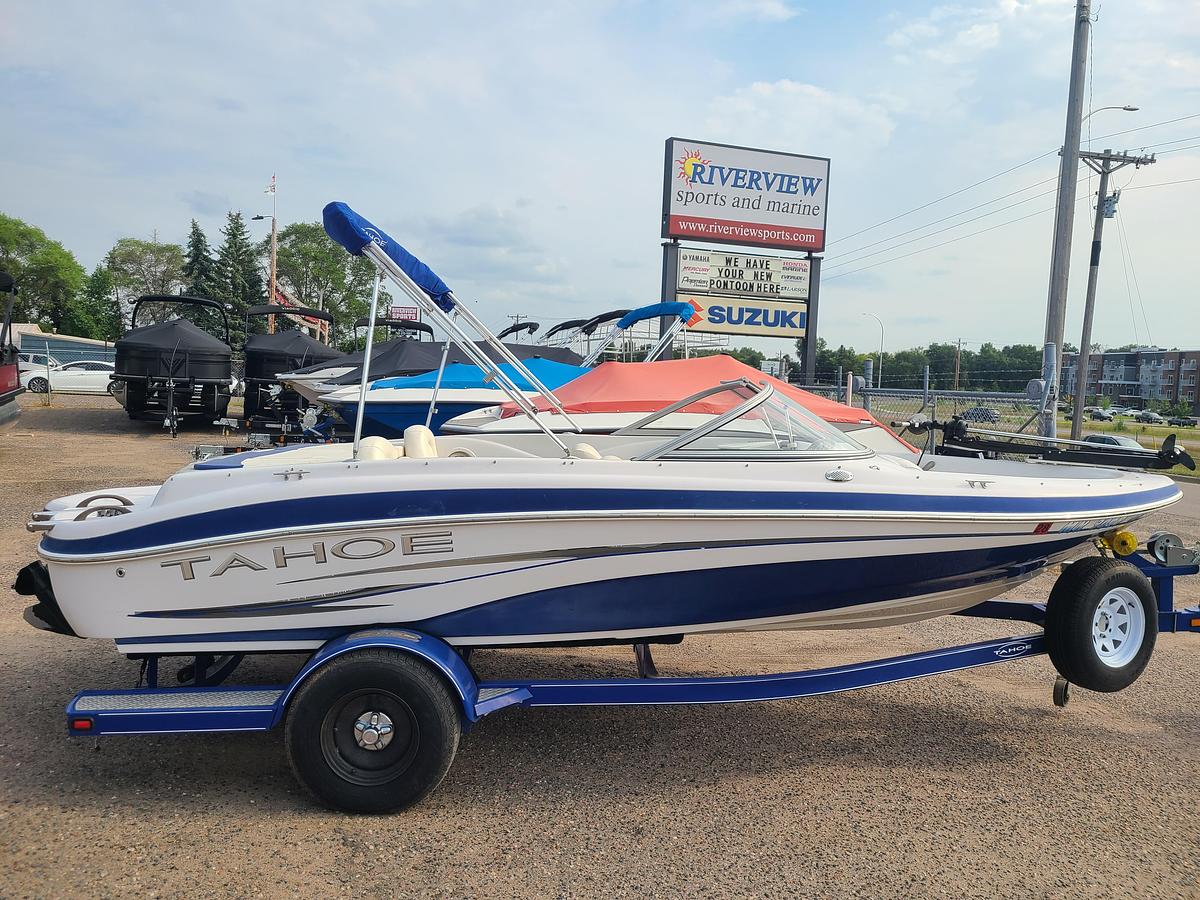 Used 2004 Tahoe Q4 Fish & Ski