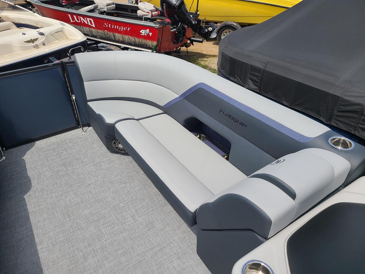 2026 Flagship Discover D22RF With A 115HP Suzuki Motor