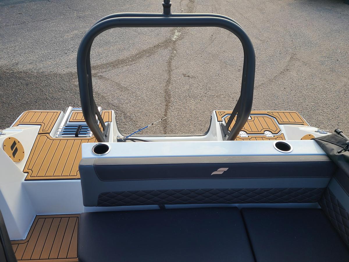 2026 Starcraft SVX 171 W/ A Suzuki 115HP Motor & Trailer