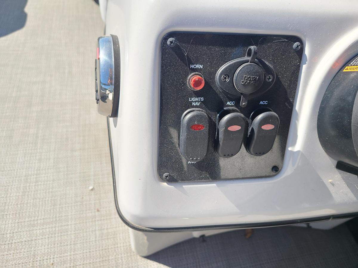 Used 2021 Viaggio Del Mar 16C W/ Minn Kota E-Drive