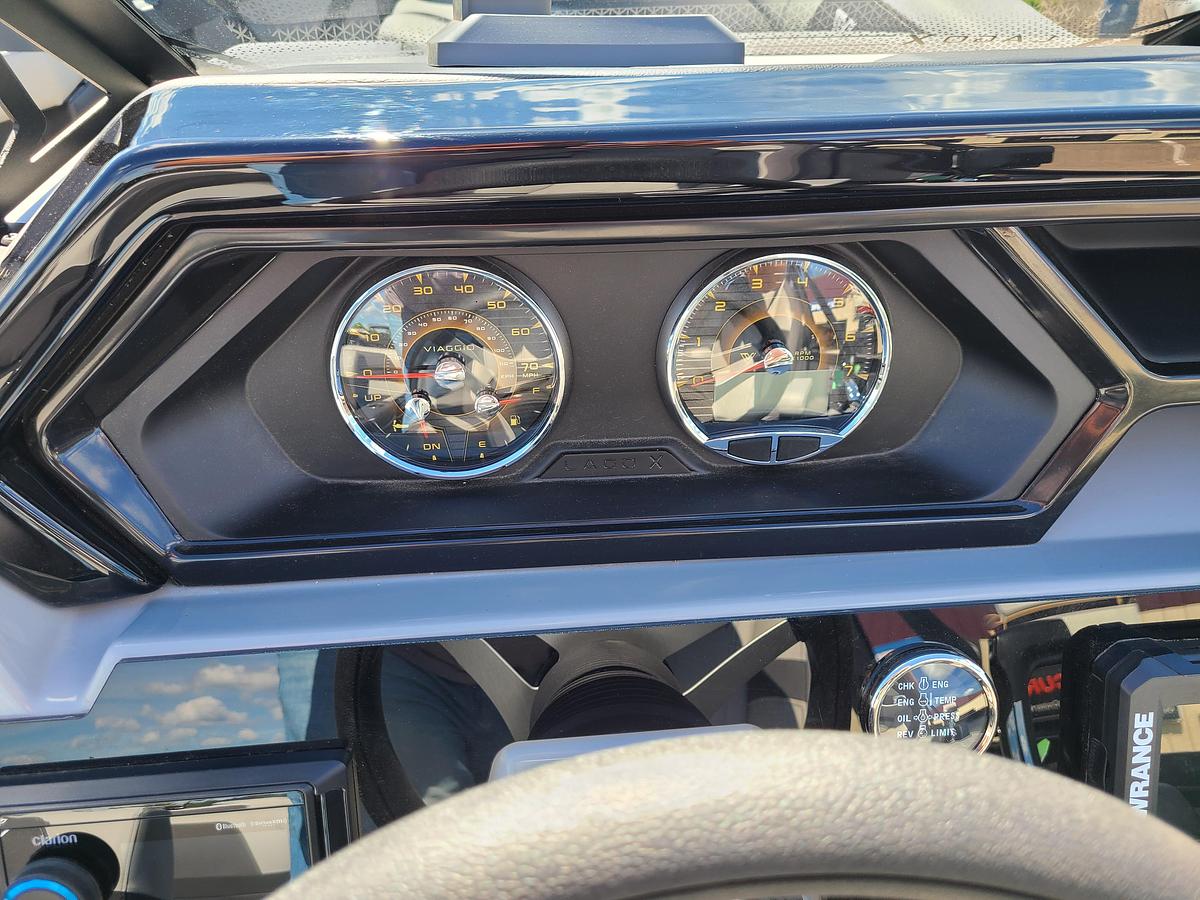 2026 Viaggio Lago X22D With A 115HP Suzuki Motor