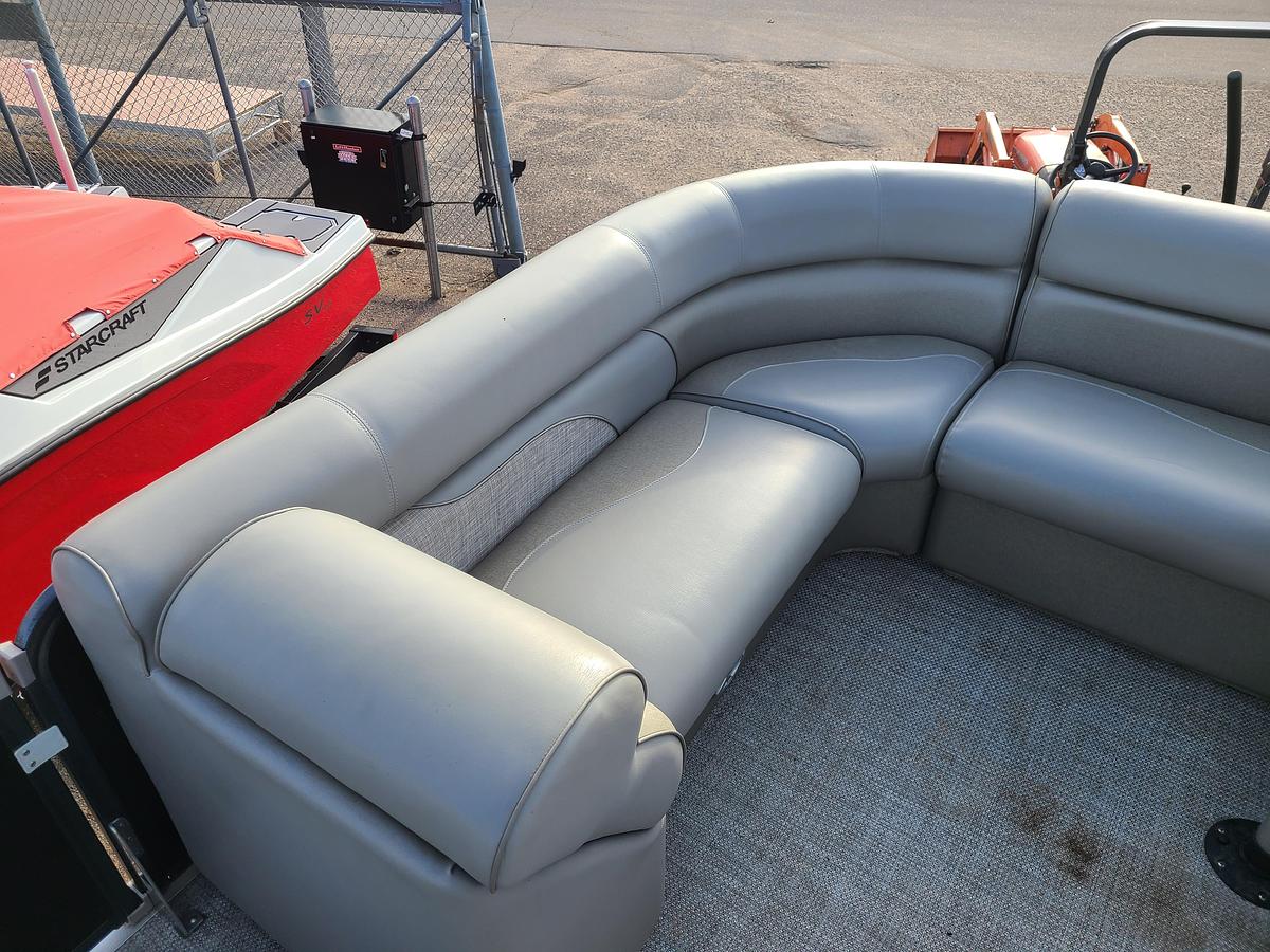 Used 2018 Premier 230 Sunsation RF With A 115HP Mercury Motor