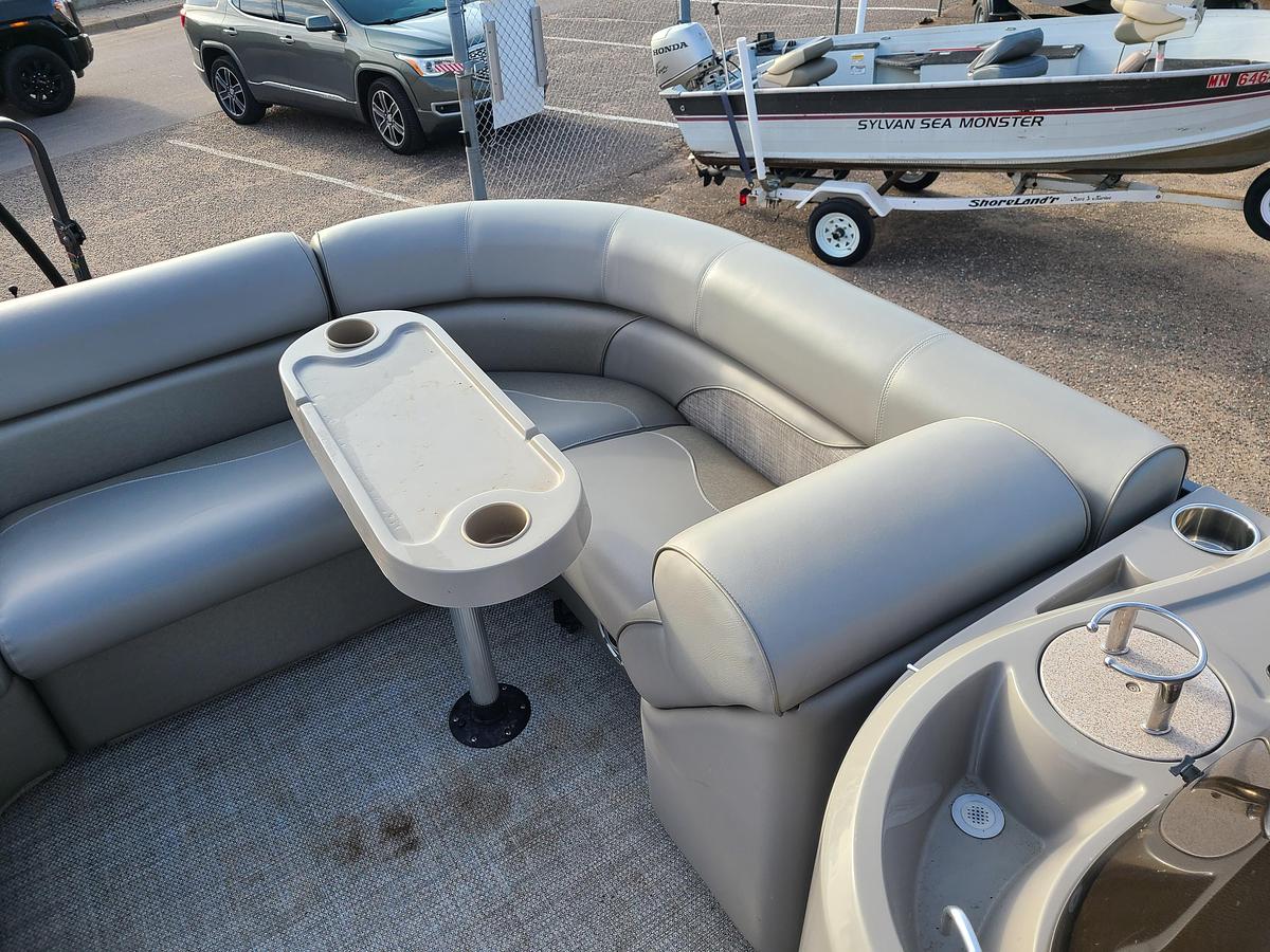 Used 2018 Premier 230 Sunsation RF With A 115HP Mercury Motor
