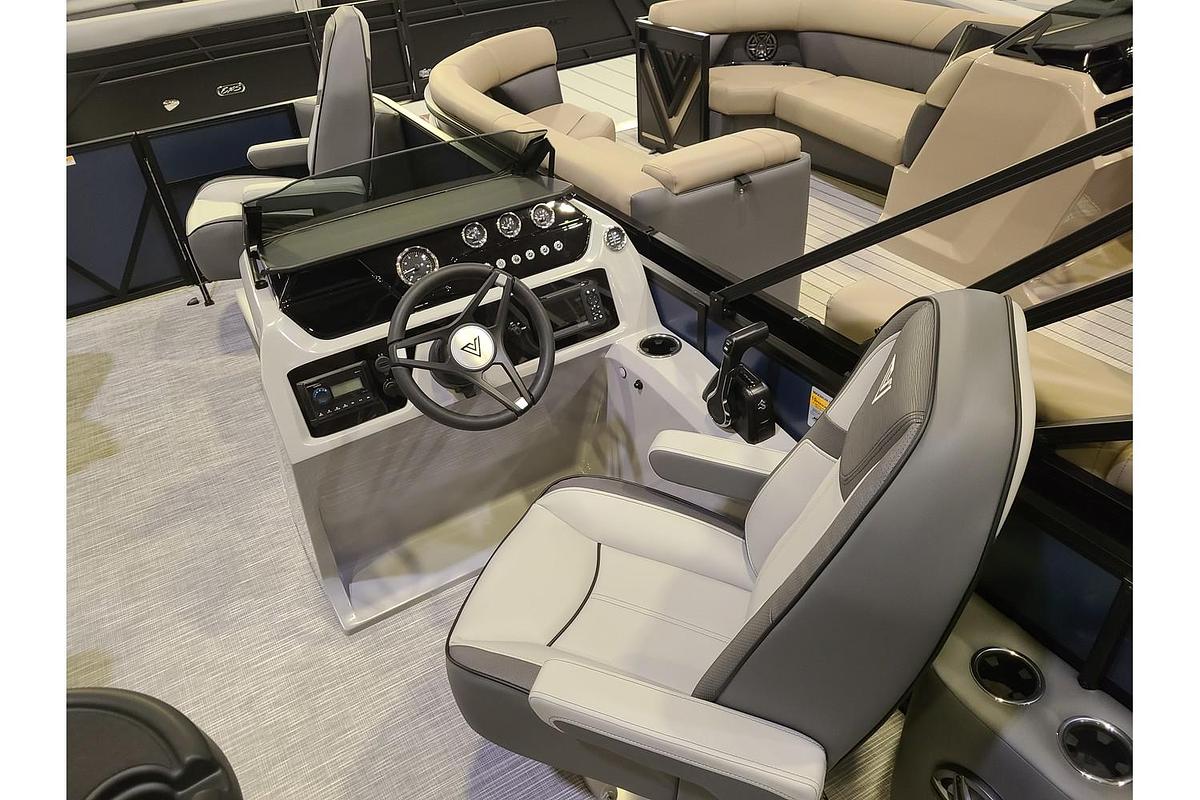 2026 Viaggio Lago V22F With A 115HP Suzuki Motor