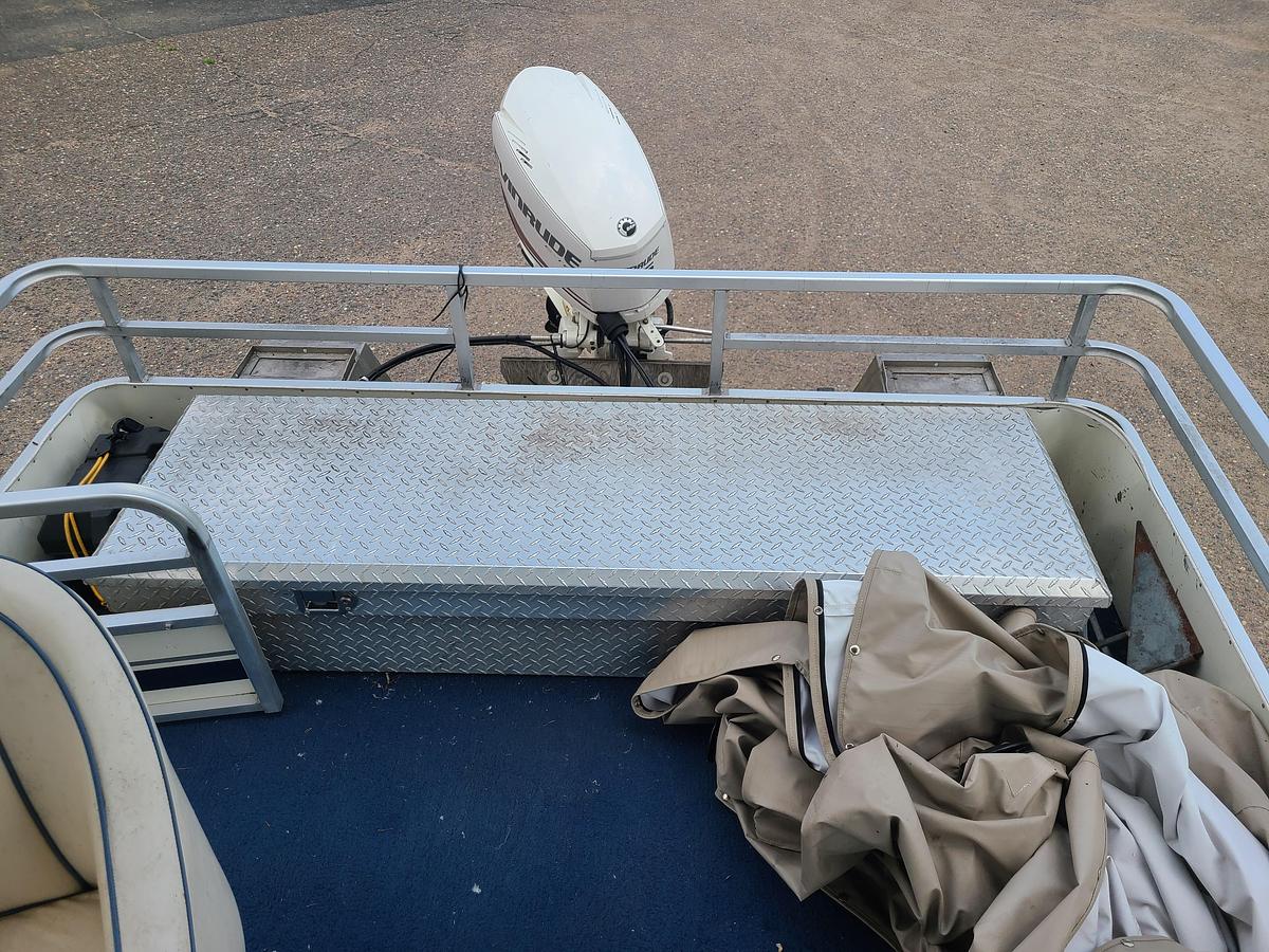 Used 1985 Ercoa 25' With A 75HP Evinrude ETEC Motor