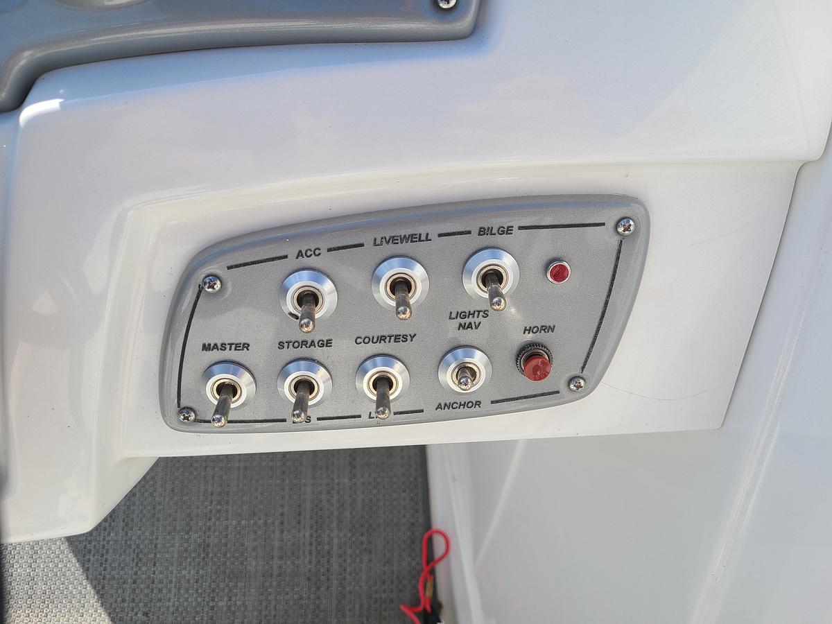Used 2019 Tahoe 1950 W/ 150HP Mercury & Trailer