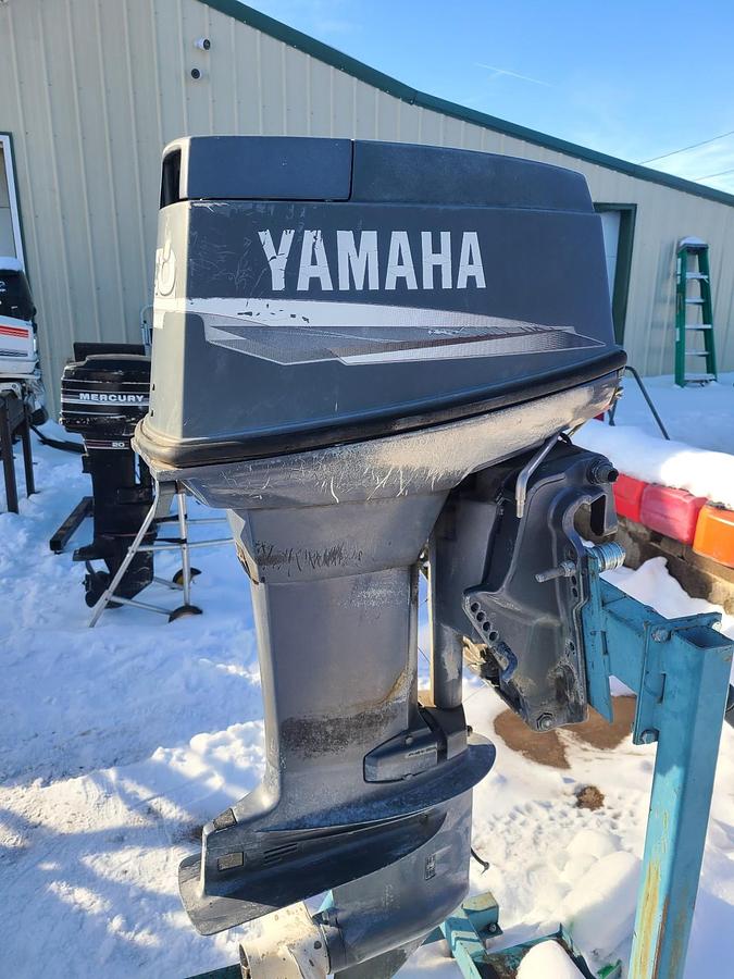 Used 1999 Yamaha 40HP 2-Stroke