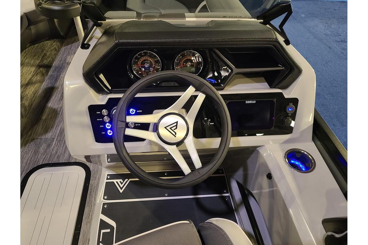 2026 Viaggio Lago Z22U Tritoon W/ A Suzuki 150HP Motor