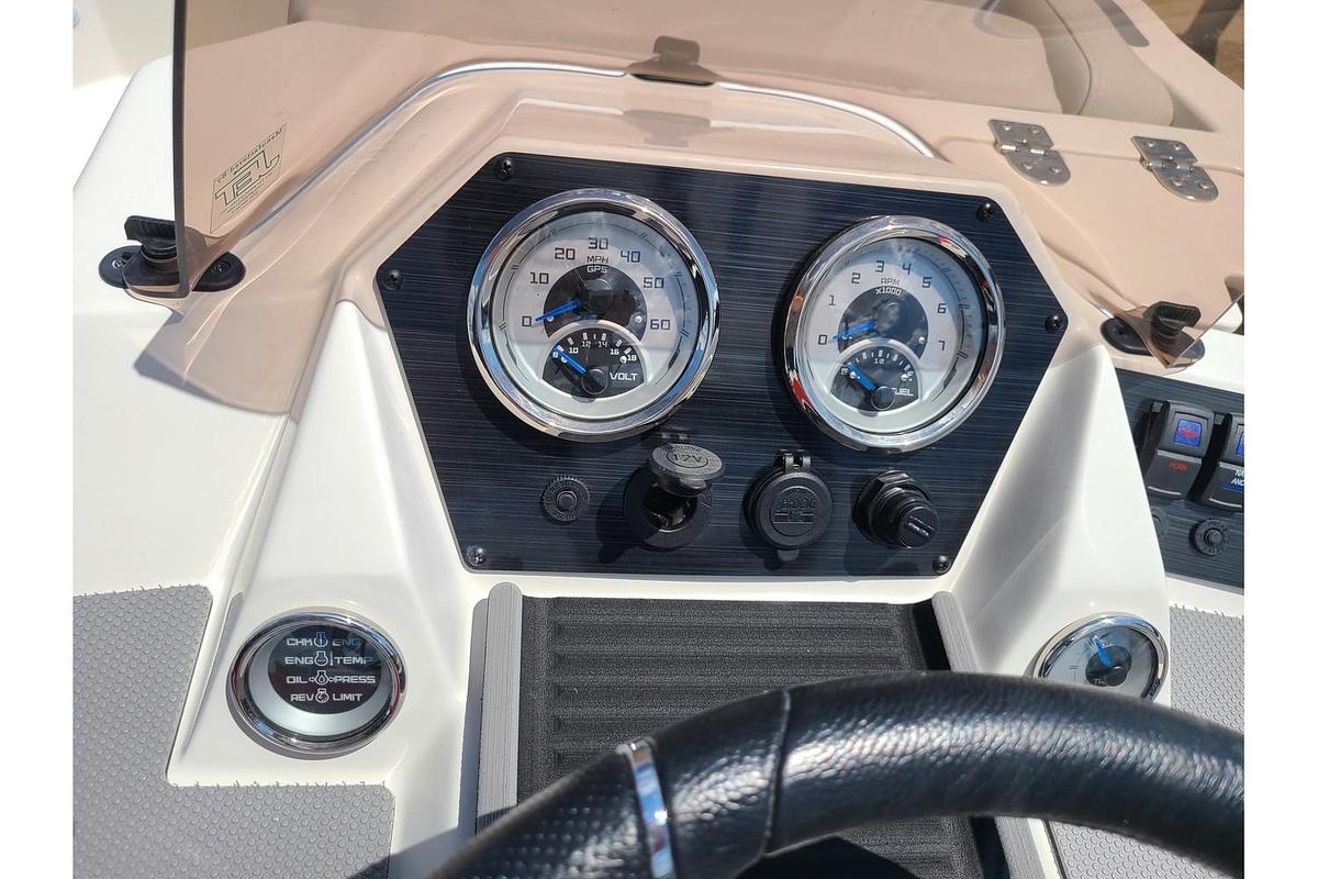 2025 Starcraft SV16 W/ A 90HP Suzuki Motor & Trailer
