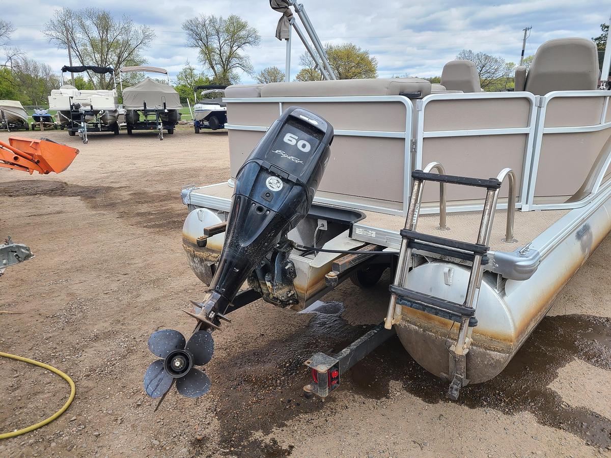 Used 2013 Premier 220 Sunsation W/ 60HP Mercury