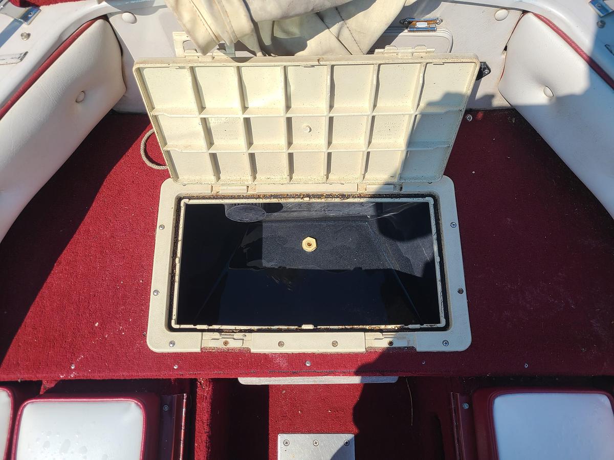 Used 1990 Crestliner 1600 W/ A 90HP Johnson Motor & Trailer