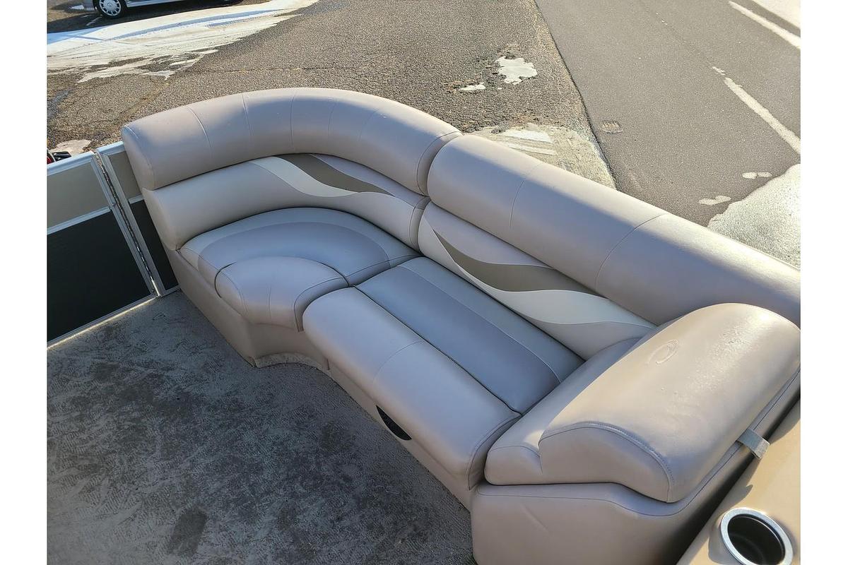 Used 2013 Crest 230SLR