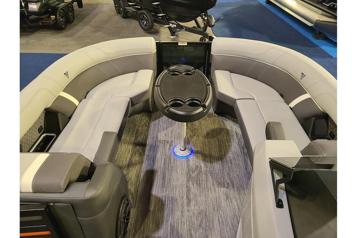 2026 Viaggio Lago Z22U Tritoon W/ A Suzuki 150HP Motor