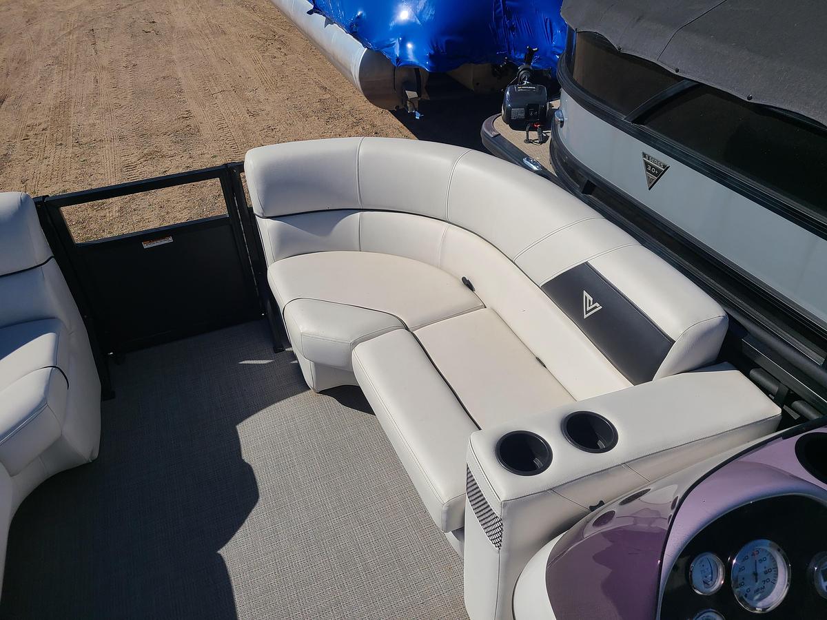 Used 2021 Viaggio Del Mar 16C W/ Minn Kota E-Drive