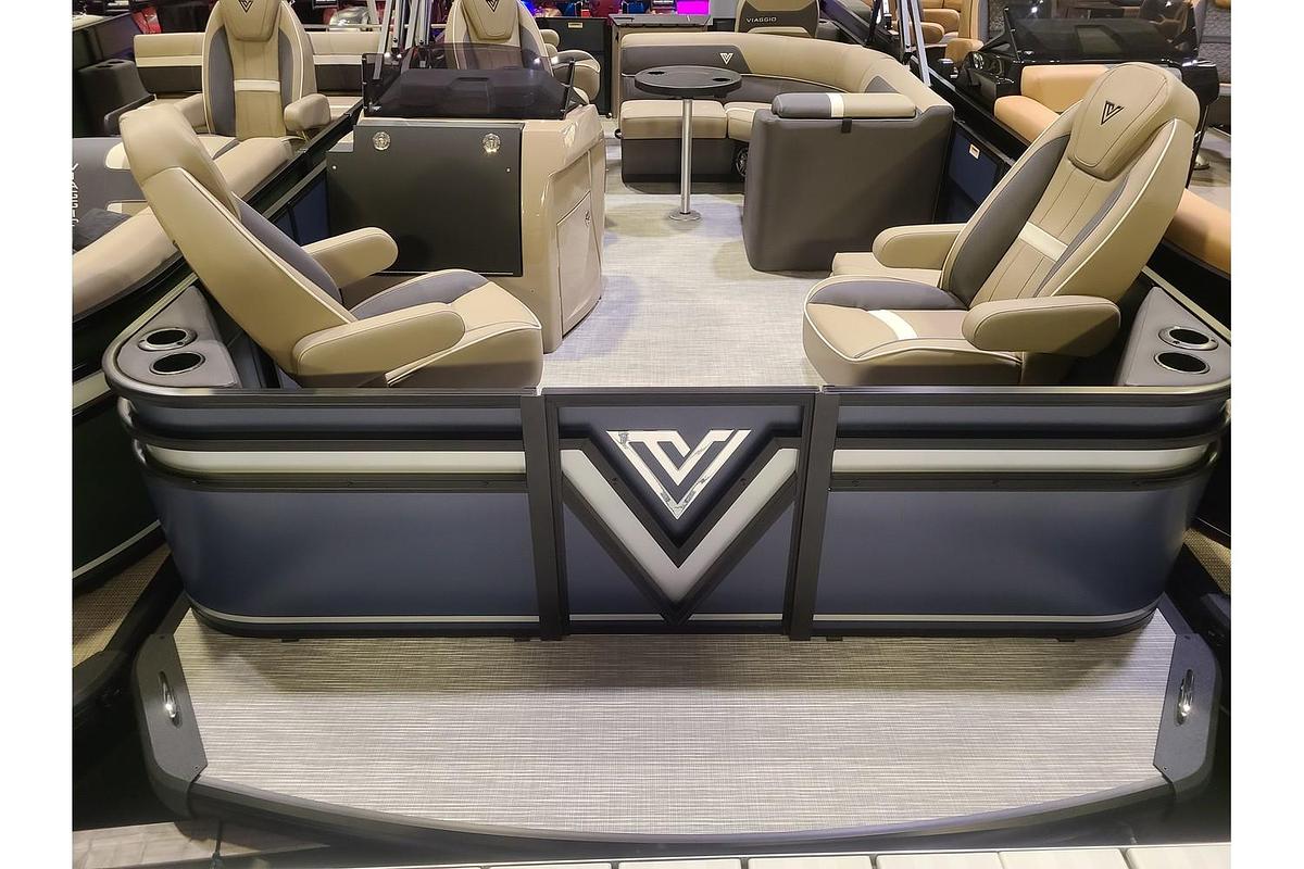 2025 Viaggio Lago X20F W/ 115HP Suzuki Motor