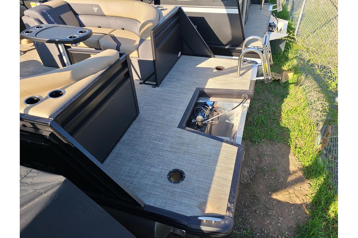 2025 Viaggio Lago X22U