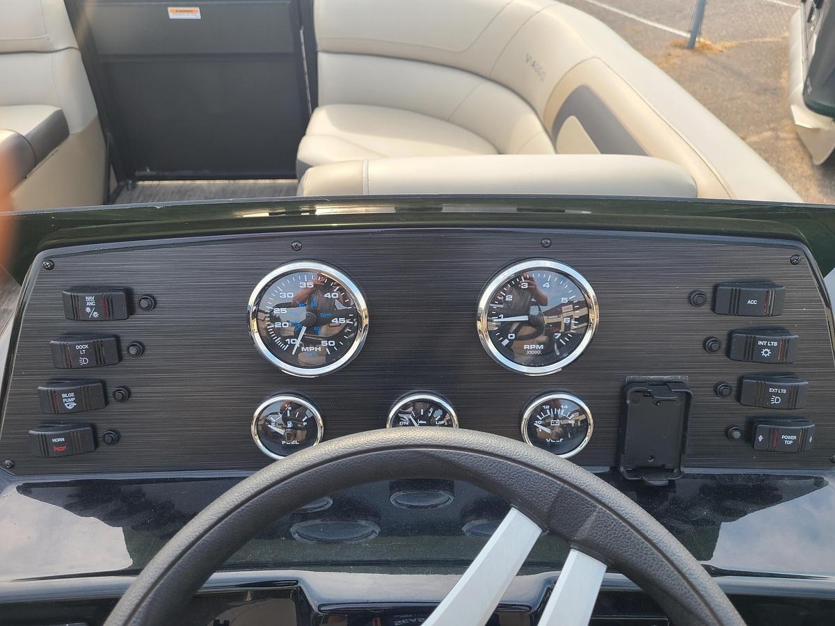 Used 2022 Viaggio Lago 22U Tritoon With 150HP Suzuki Motor & Yacht Club Trailer