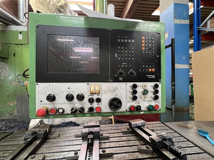 Used BRUGT CNC-BEDFRÆSER FABRIKAT HURON, MODEL SXB 622