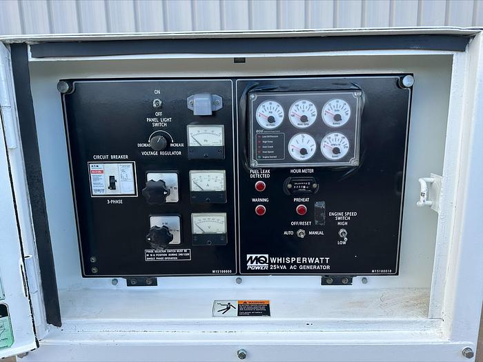 Used MQ MultiQuip WhisperWatt 25 KVA 20 Kw towable generator DCA-25SSIU4F 5222 HRS