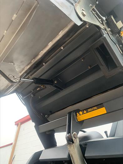 Used Advance SW8000 Ride on Sweeper Kubota 77" Warehouse Parking Lot indoor/outdoor 368 HRS