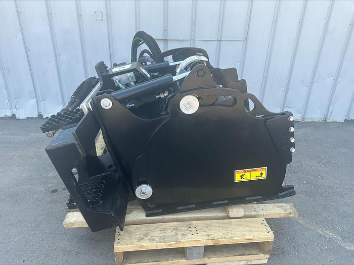 Used 2011 Caterpillar Cat PC206 24" skid steer asphalt planer milling attachment 5 Line