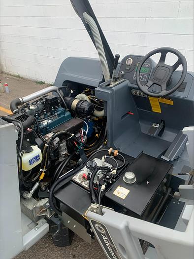 Used Advance SW8000 Ride on Sweeper Kubota 77" Warehouse Parking Lot indoor/outdoor 368 HRS