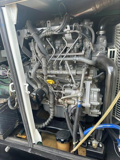 Used MQ MultiQuip WhisperWatt 25 KVA 20 Kw towable generator DCA-25SSIU4F 2487 HRS