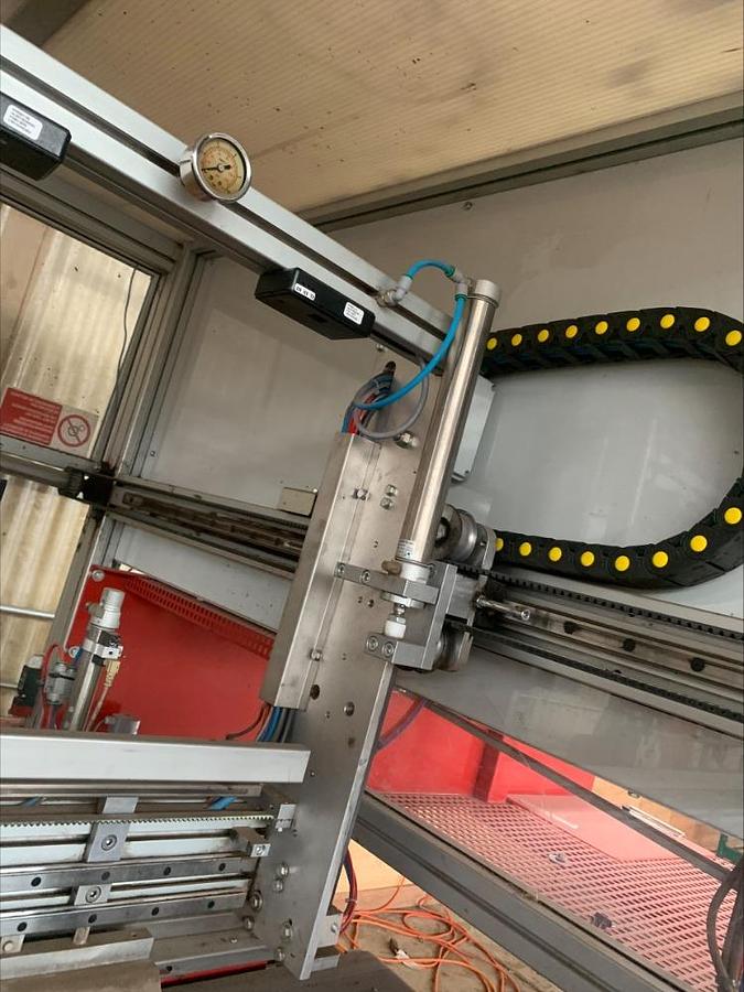 Used Urbinati RW32 Transplanter 4 Seedlings Robotic Programmable Transplanting 40K per Hr