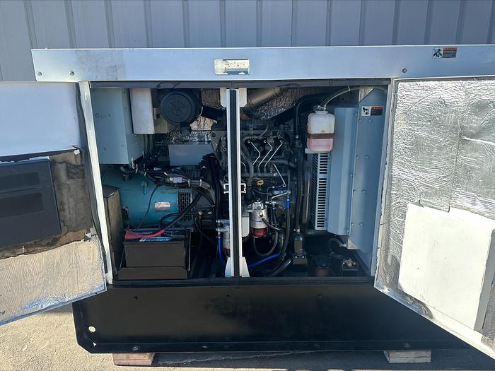 Used MQ MultiQuip WhisperWatt 45 KVA 36 Kw towable generator DCA-45SSIU4F 2163 HRS