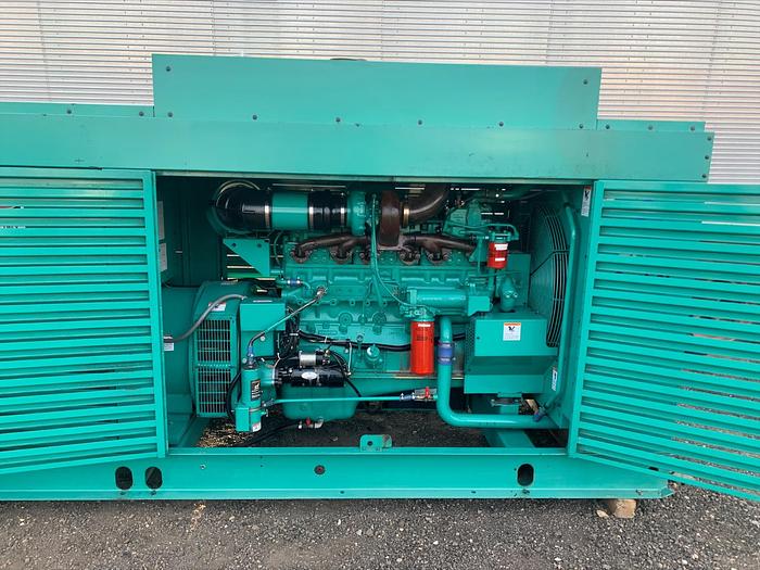 Used Cummins Onan 300 DFCB 300 Kw Diesel Standby Generator SUPER CLEAN! 855 HOURS!