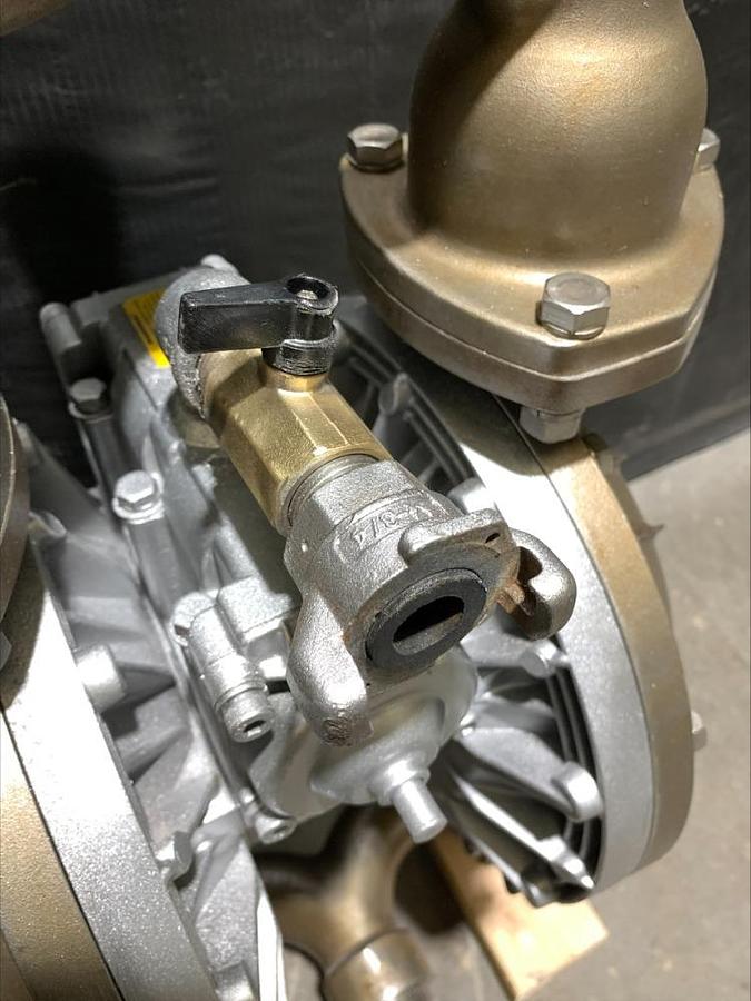 Used Yamada 2" sc414 Stainless Steel Air Powered Double Diaphragm Pump NDP-80BST-NPT