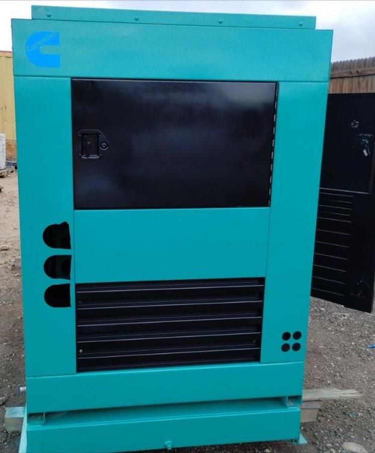 Used Cummins Onan 350DFCC 350 Kw Diesel Standby or Prime Generator 775 Hrs
