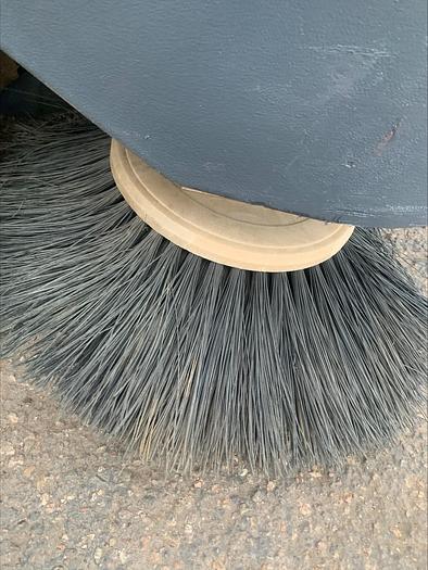 Used Advance SW8000 Ride on Sweeper Kubota 77" Warehouse Parking Lot indoor/outdoor 368 HRS