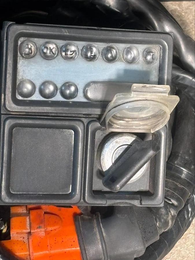 Used Sieb SE300 Scrap Lifting Lift Magnet System w Generator / Hubbell Controller