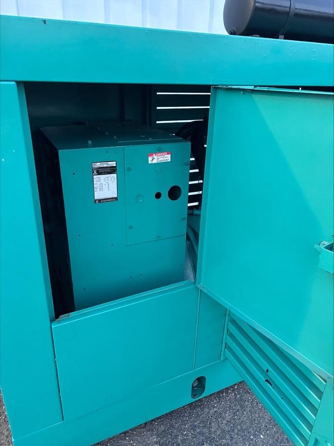 Used Cummins Onan 80ENAD 80 Kw Natural Gas & Propane Standby Generator 633 HRS